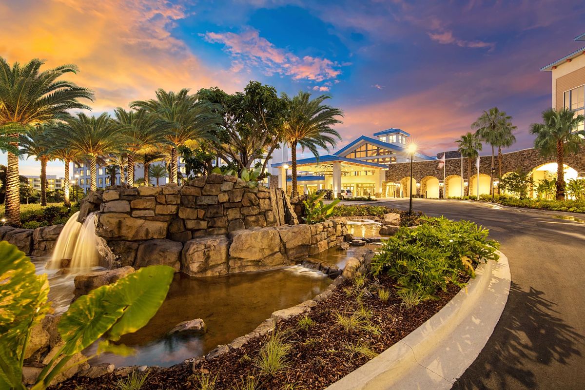 Drive up to the Sapphire Falls Resort
