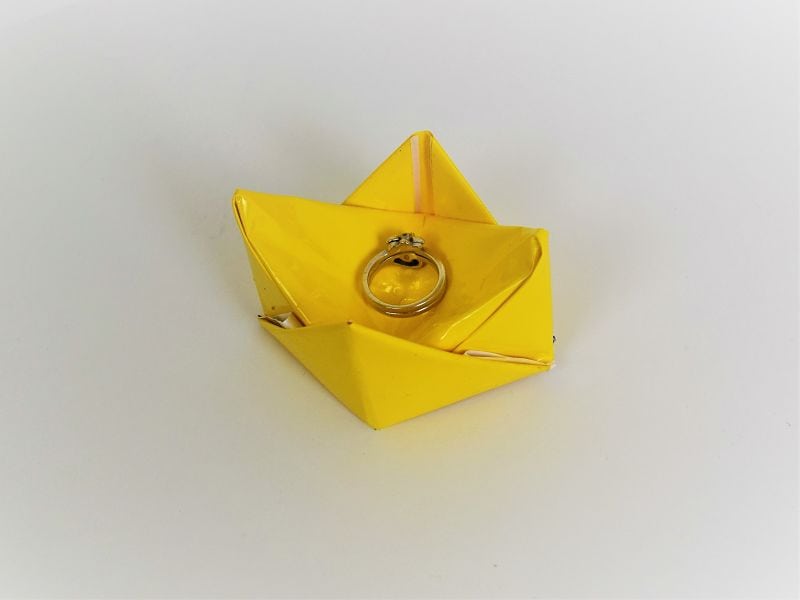 How to fold an origami ring holder dish | FAvemom.com